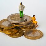 Zrozumienie kompetencji komornika w kwestii konta bankowego
